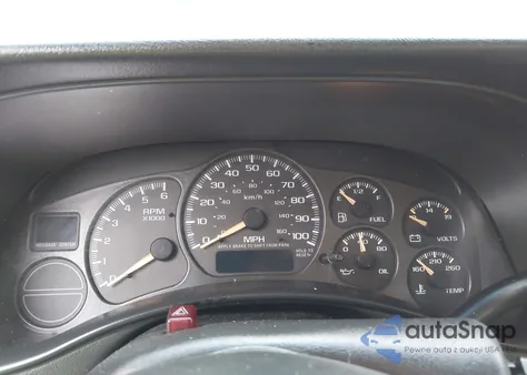 2002 Chevrolet Silverado 1500 z USA, uszkodzony, nr VIN 1GCEC14W72Z198852